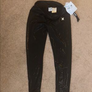 Hurley Black Shimmer Capri Tights